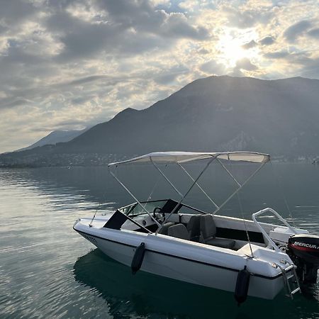 Apartmán Joli Studio Avec Jardin Annecy Exteriér fotografie