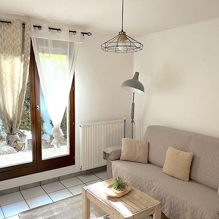 Apartmán Joli Studio Avec Jardin Annecy Exteriér fotografie
